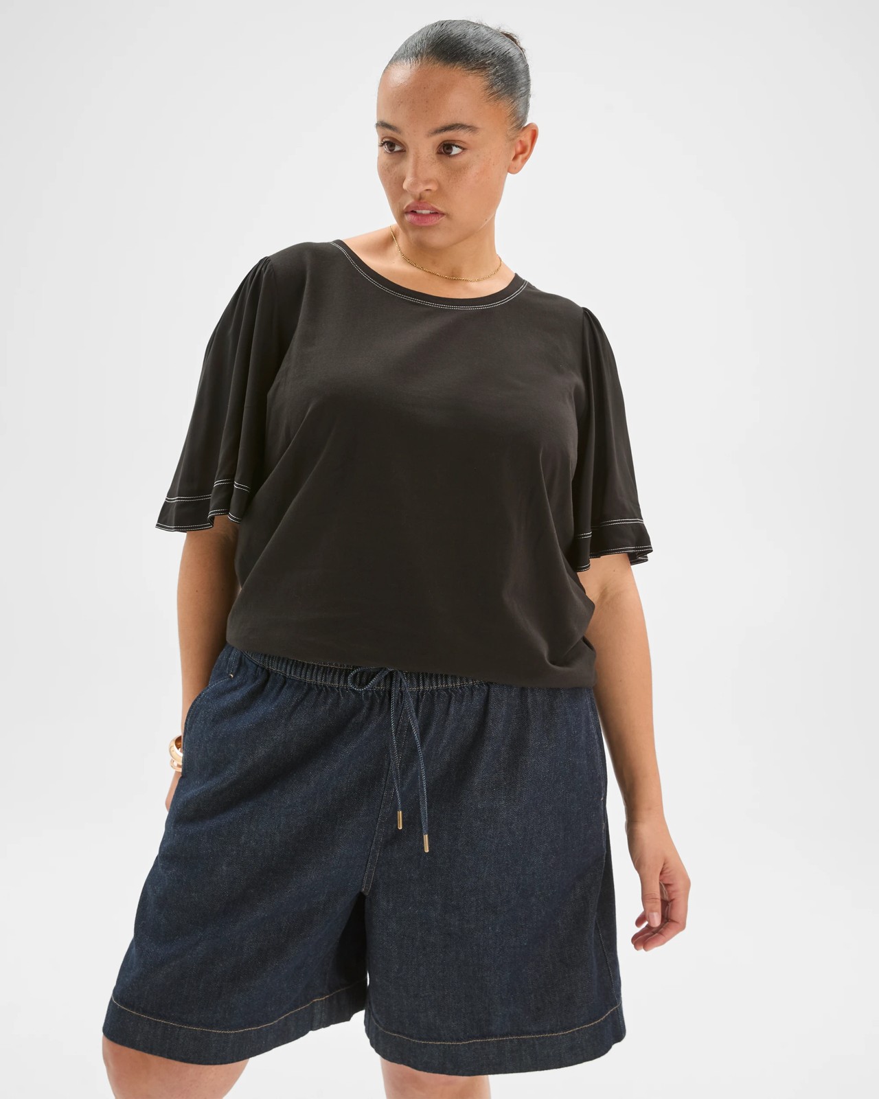 Plus Size Elasticated Waist Denim Shorts 2 of 6
