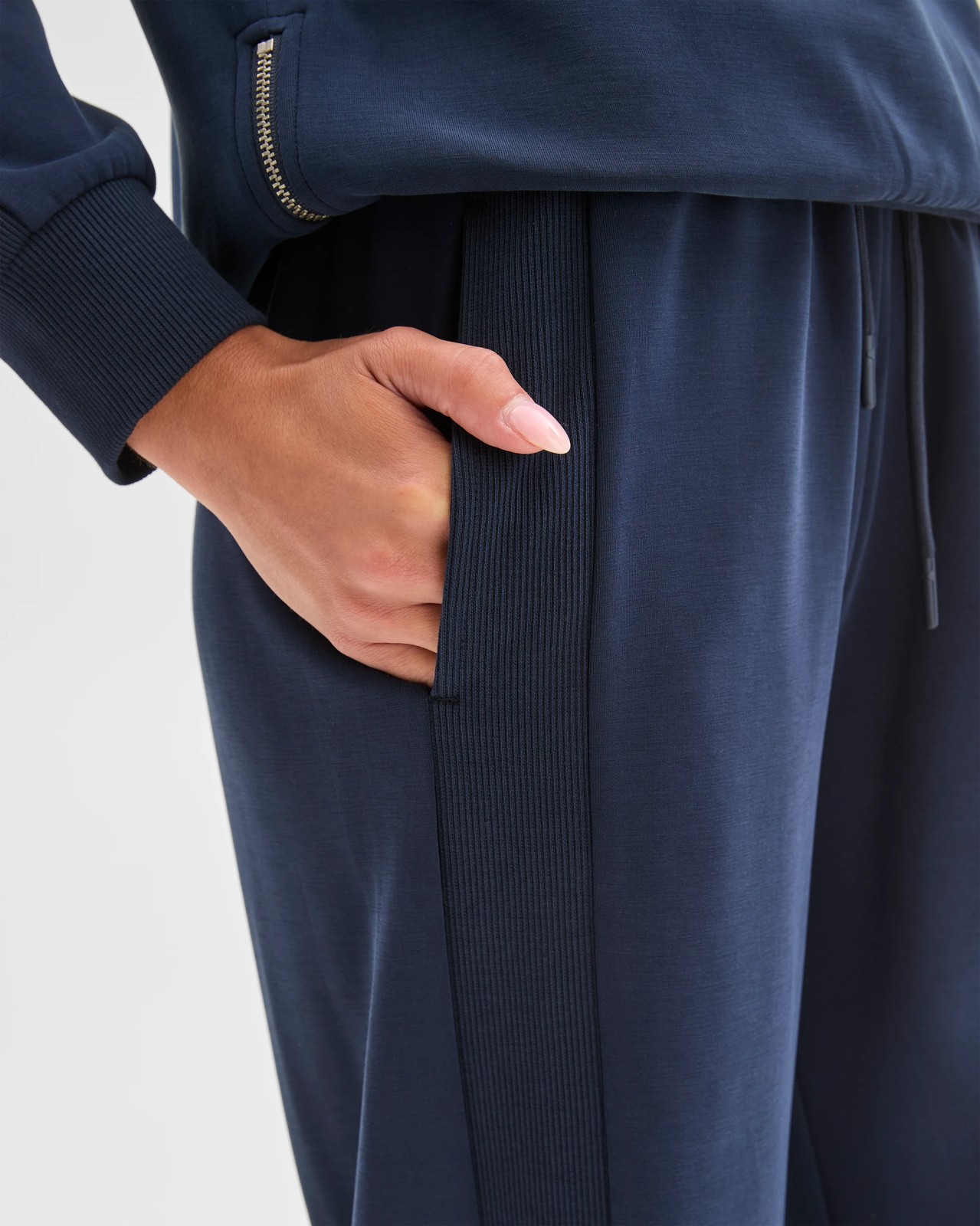 Petites Active Studio Lounge Panel Pants 4 of 5