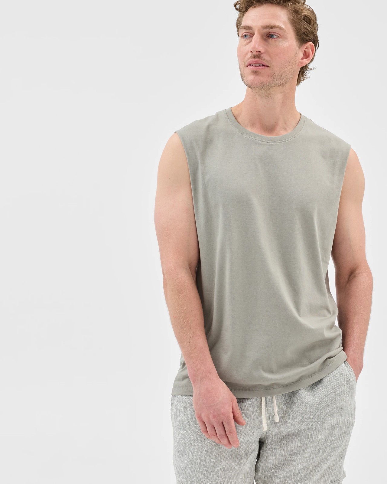 European Linen Elastic Waist Shorts - Forest Fog 5 of 5