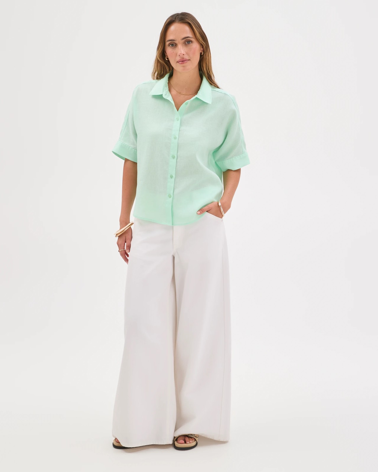 European Linen Short Sleeve Shirt - Ice Bay 2 of 6
