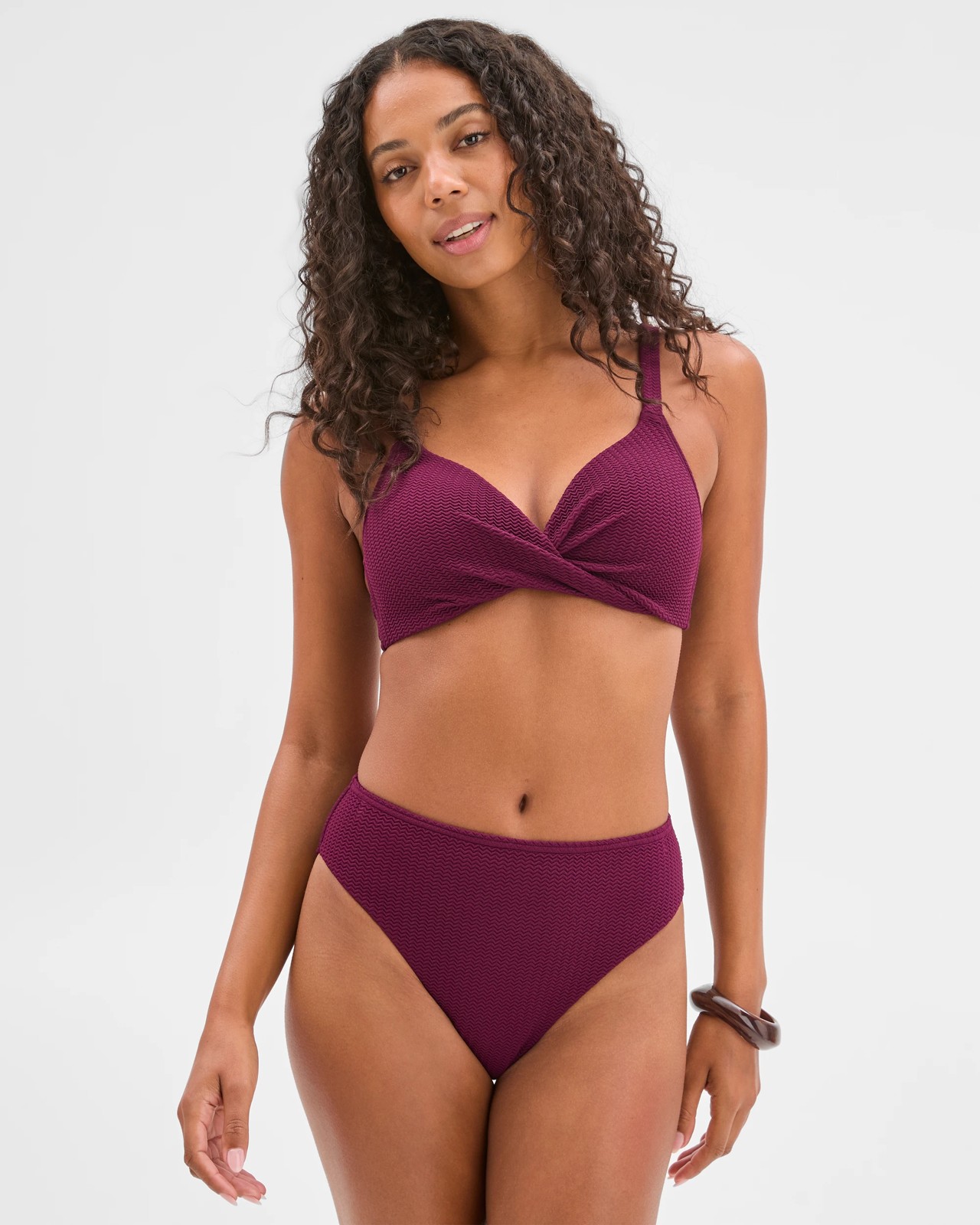 230_72267844_3+230T7226