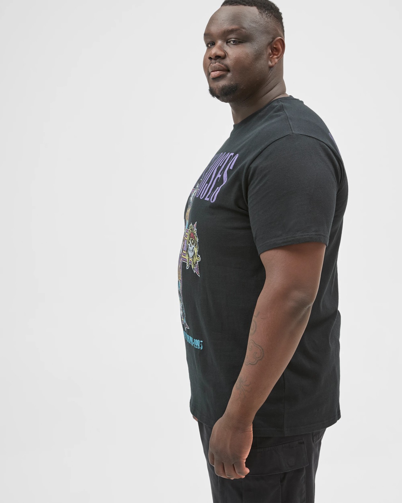 Guns and Roses Plus Size Australian Cotton T-Shirt 3 of 6