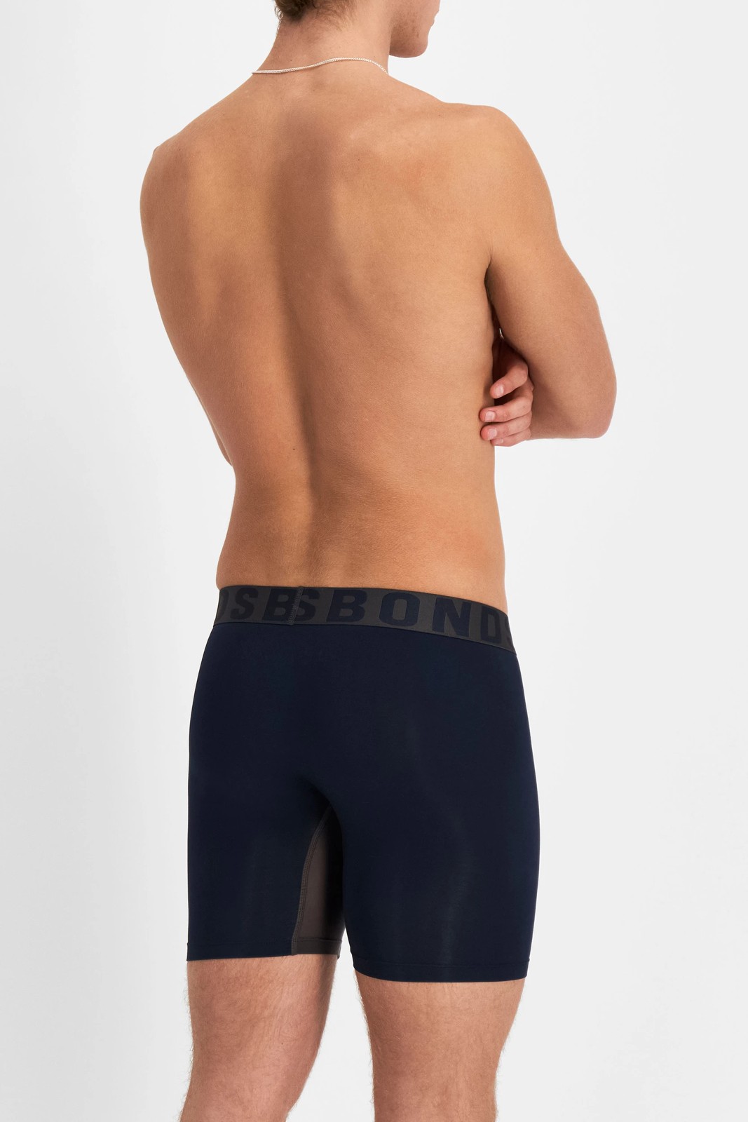 72282182-IMG-003_MWB6_NLW