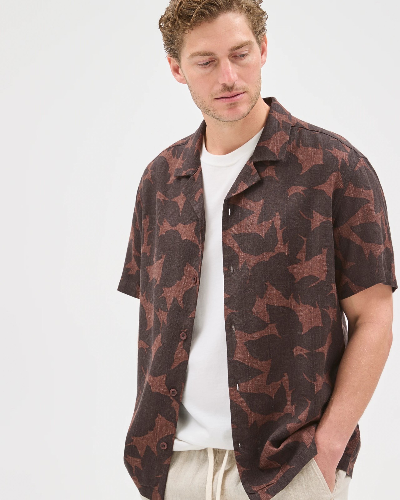 European Linen Blend Short Sleeve Textured Shirt 4 of 6