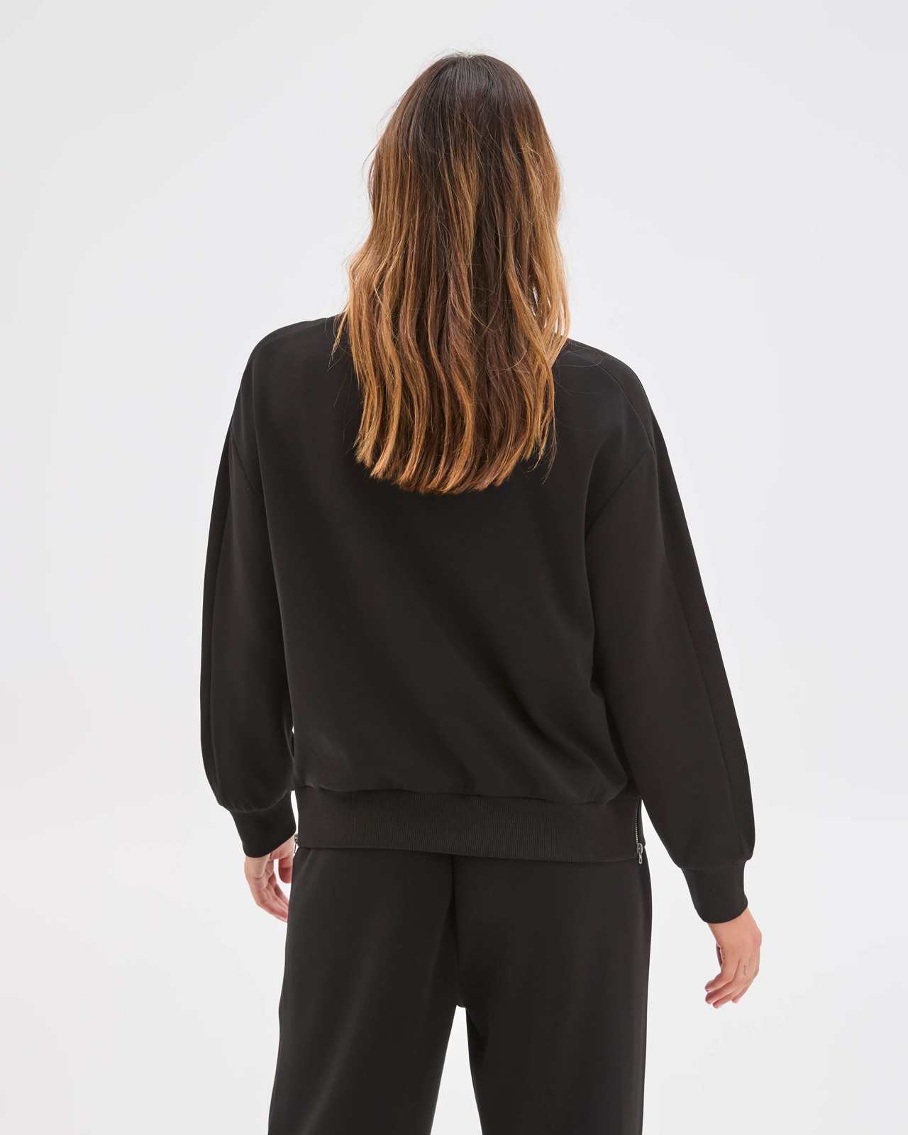 Active Movement 1/4 Zip Jumper - Black 3 of 5