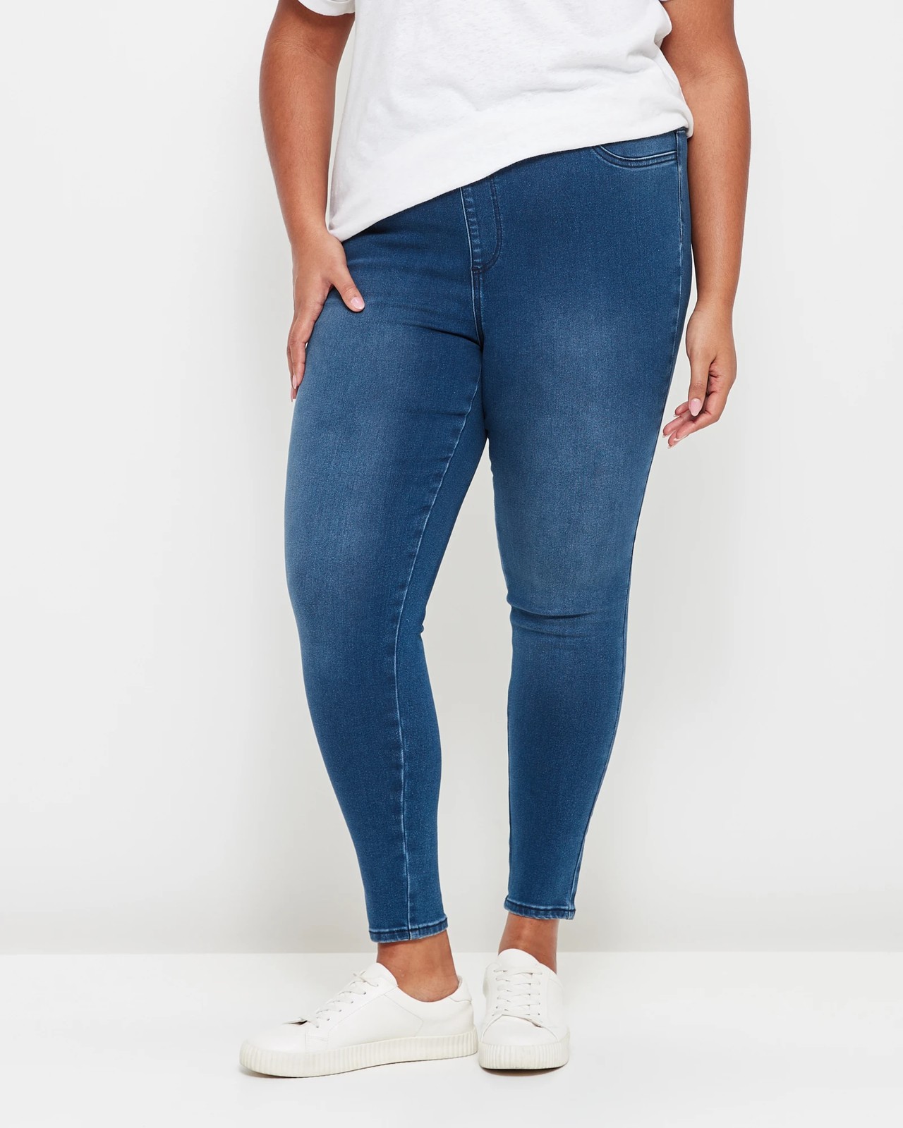 Women Jeans Standard and Plus Full Lengths Jeggings with Pockets