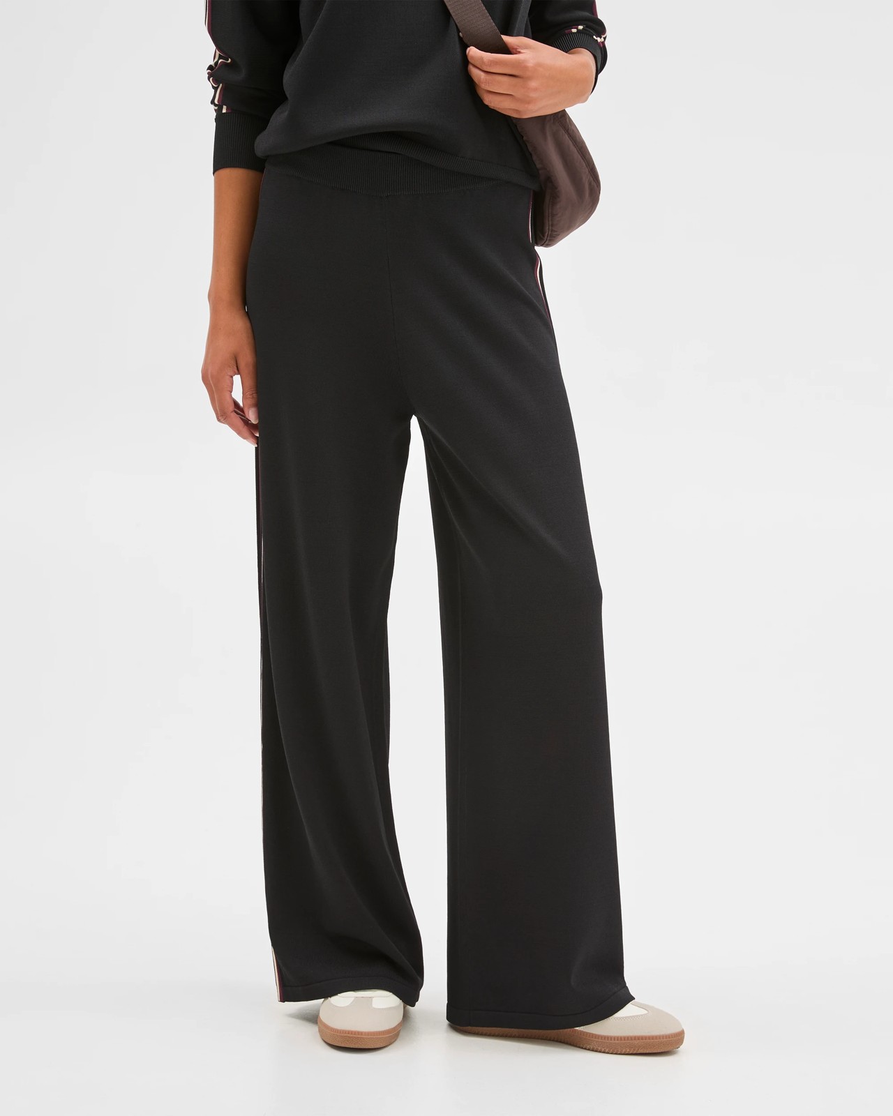 230_72096871_3+230T7209