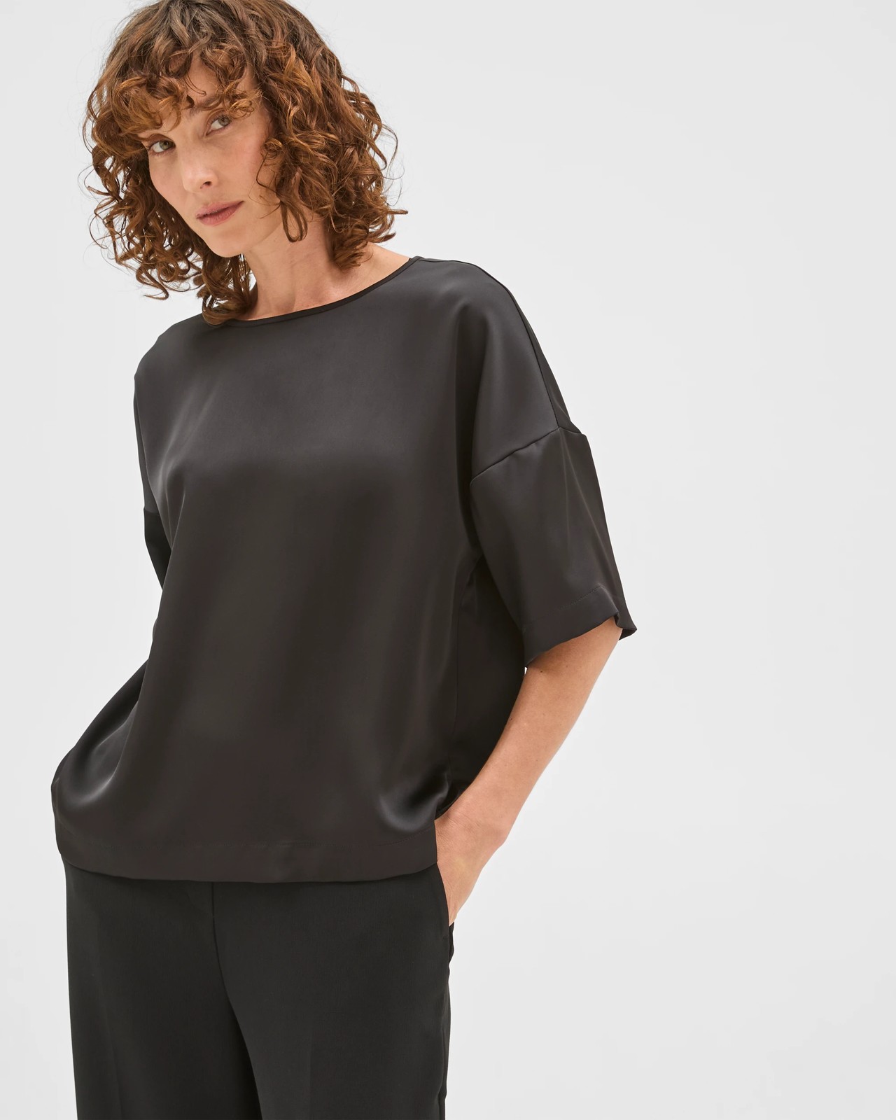Preview Kali Satin Boxy T-Shirt - Black 4 of 6