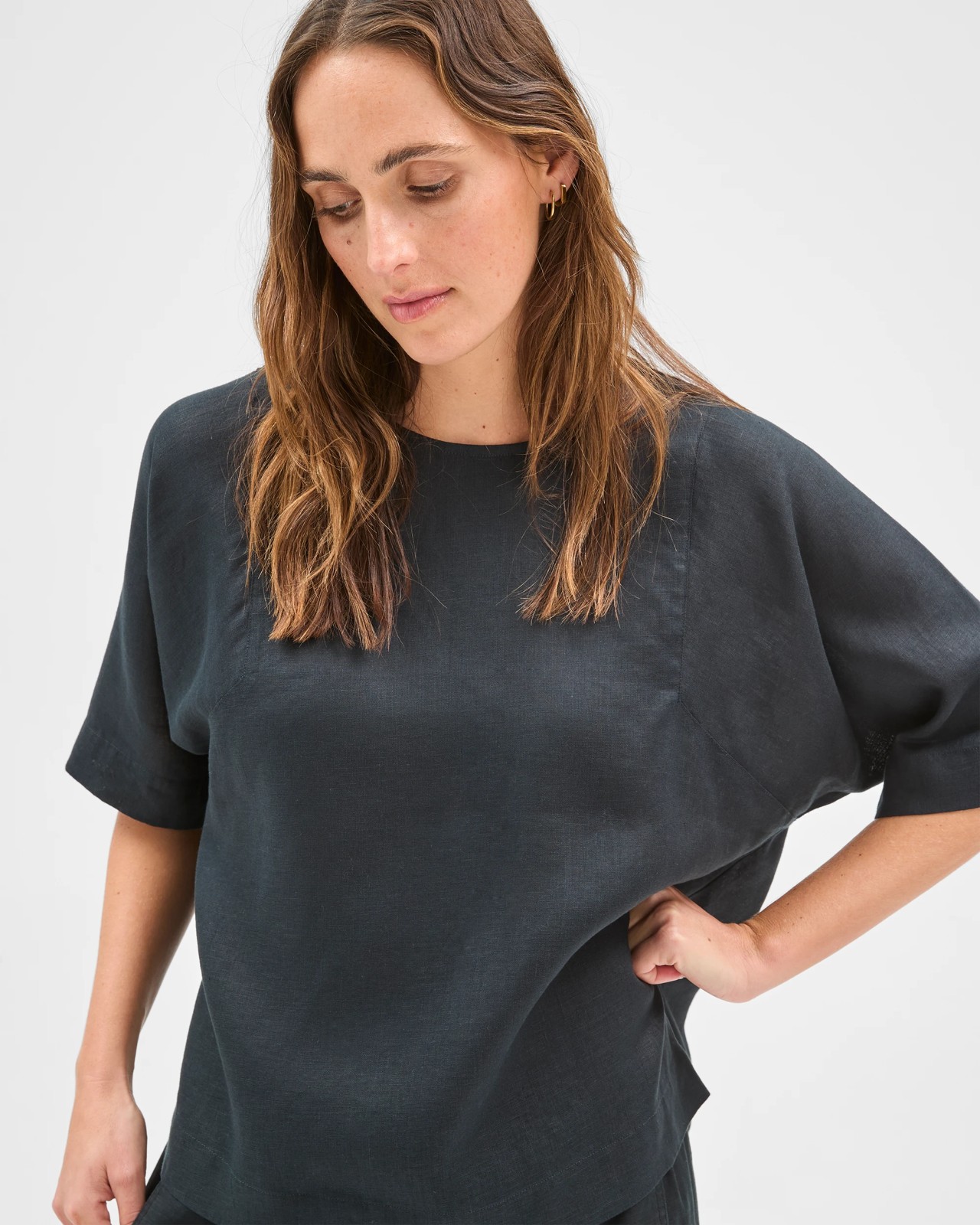 European Linen Seamed T-Shirt  - Black 5 of 5