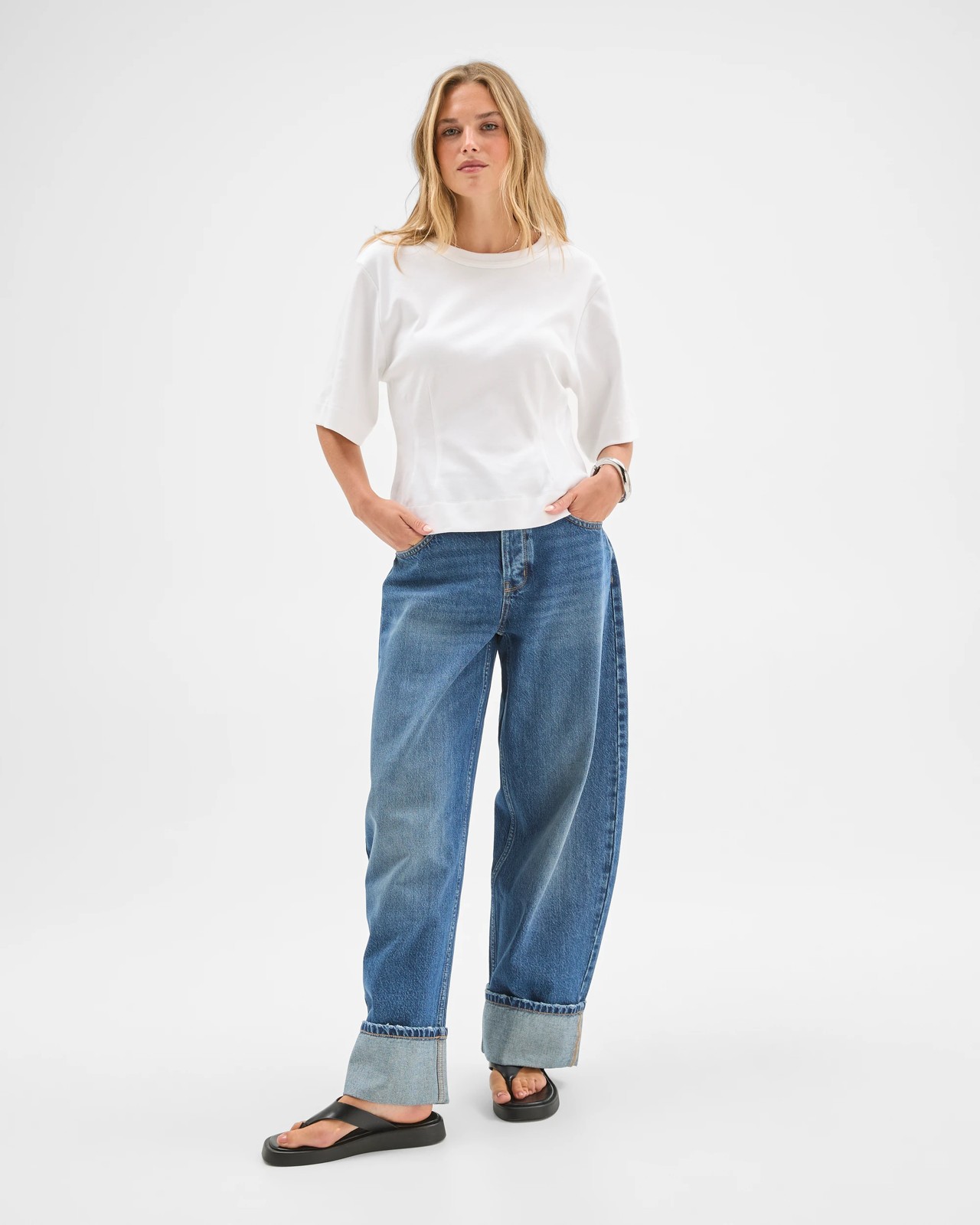 Lily Loves Mid Rise Cuffed Barrel Leg Denim Jeans 3 of 4