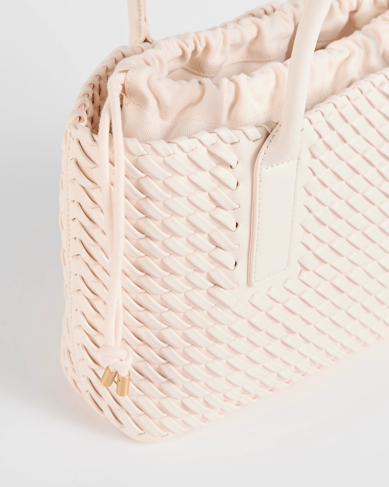 160_71879260_2+160T7187