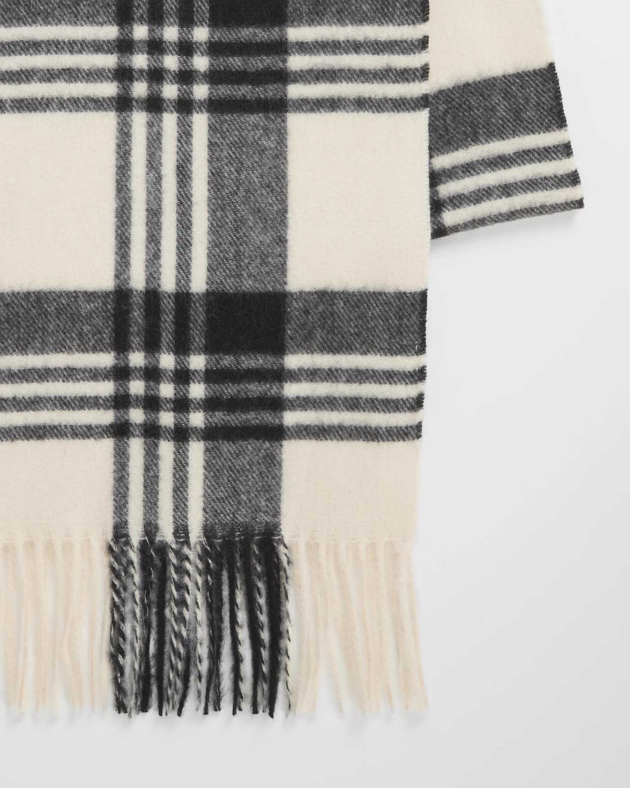 160_72414675_2+160T7241