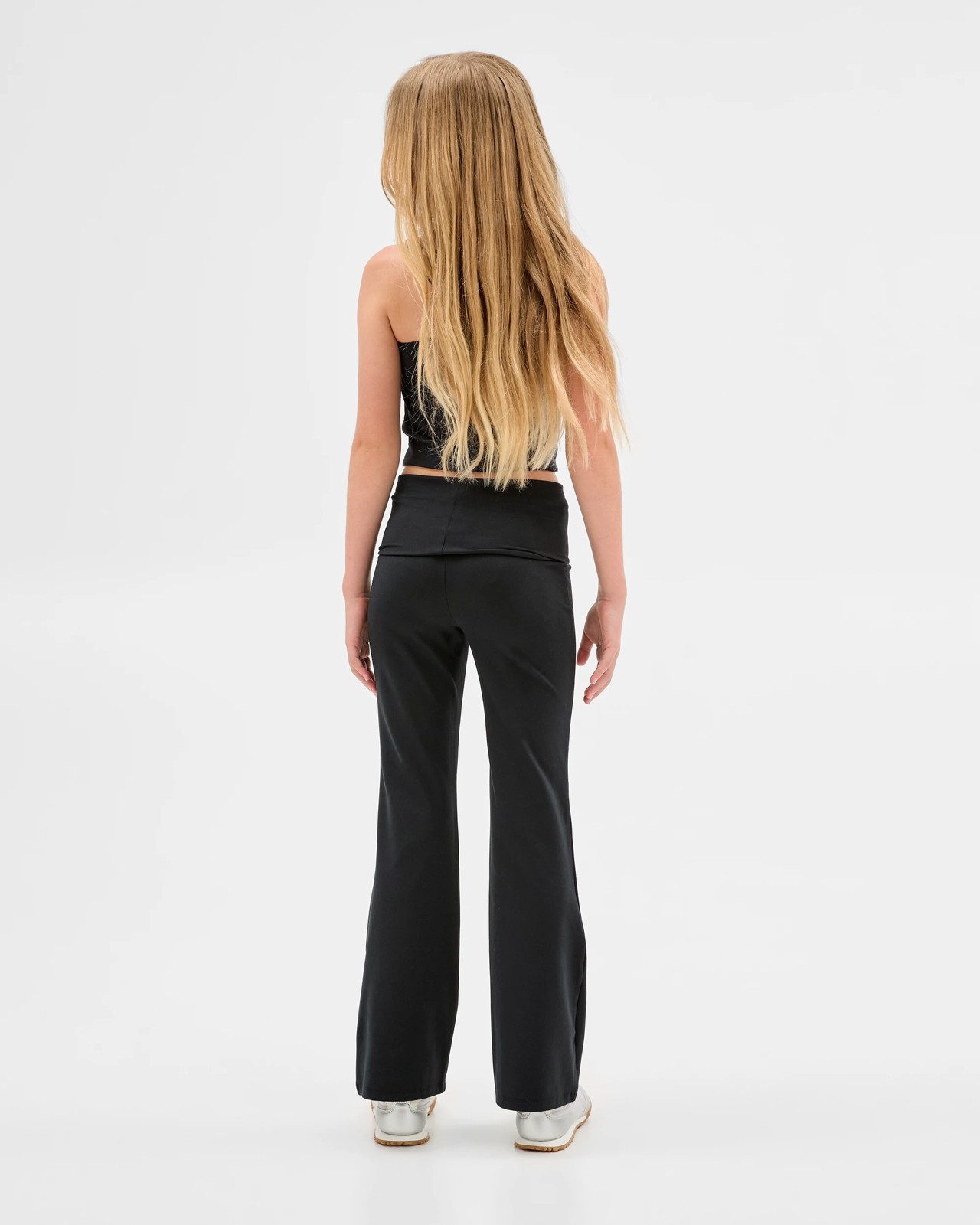 320_71838397_2+320T7183