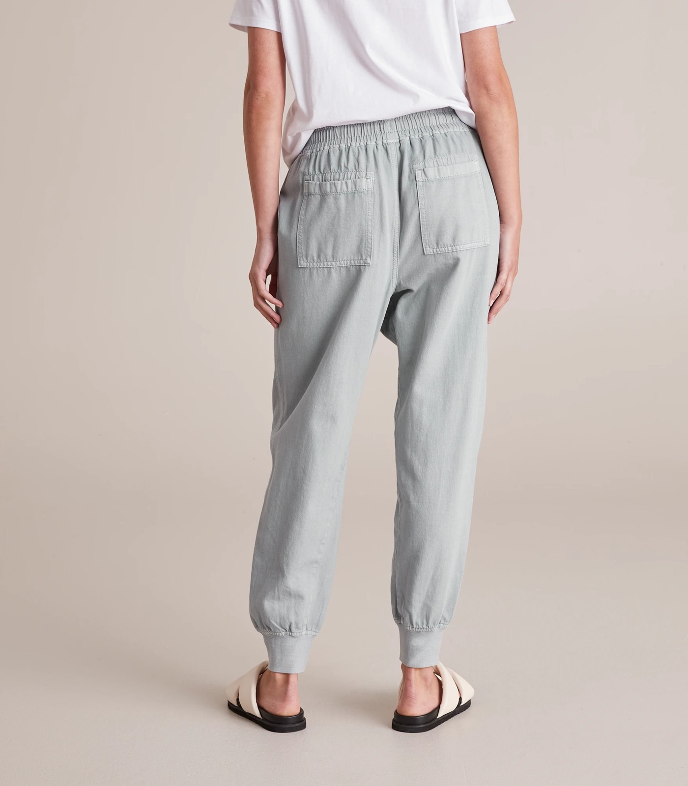 220_67222841_28+22EEF0