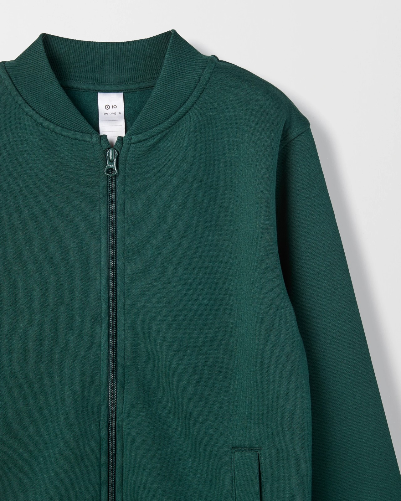 335_68718183_2+335T6871