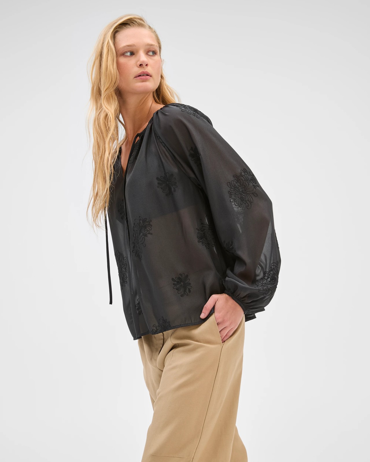 220_71768625_3+220T7176