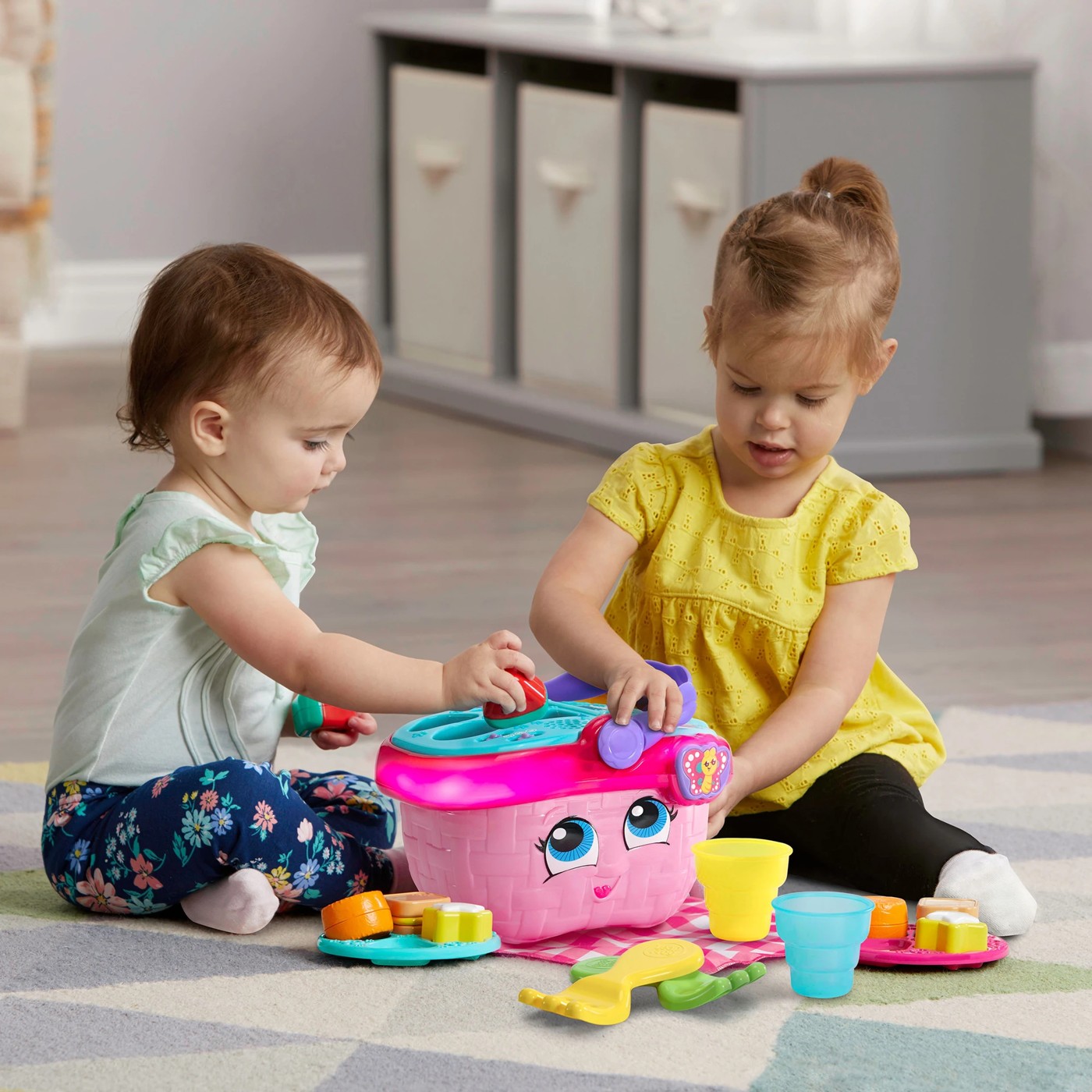 Pink picnic store basket toy