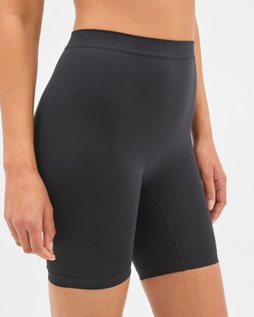 Cooling Smooth Mid Length Shorts