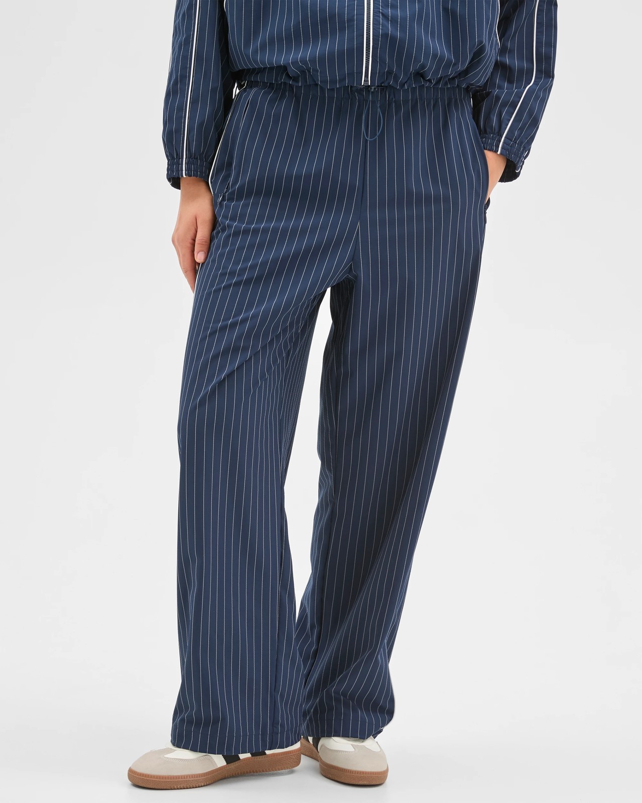 Active Motion Stripe Trackpants 4 of 5