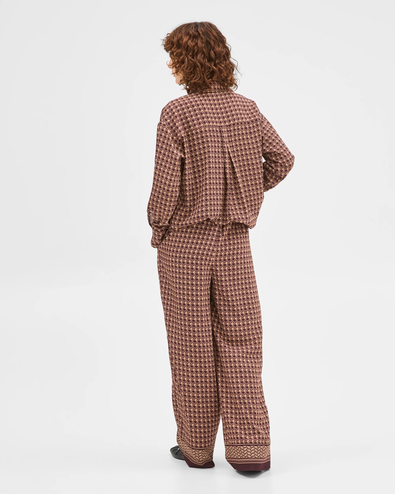 Preview Elastic Waist Wide Leg Pants 6 of 6