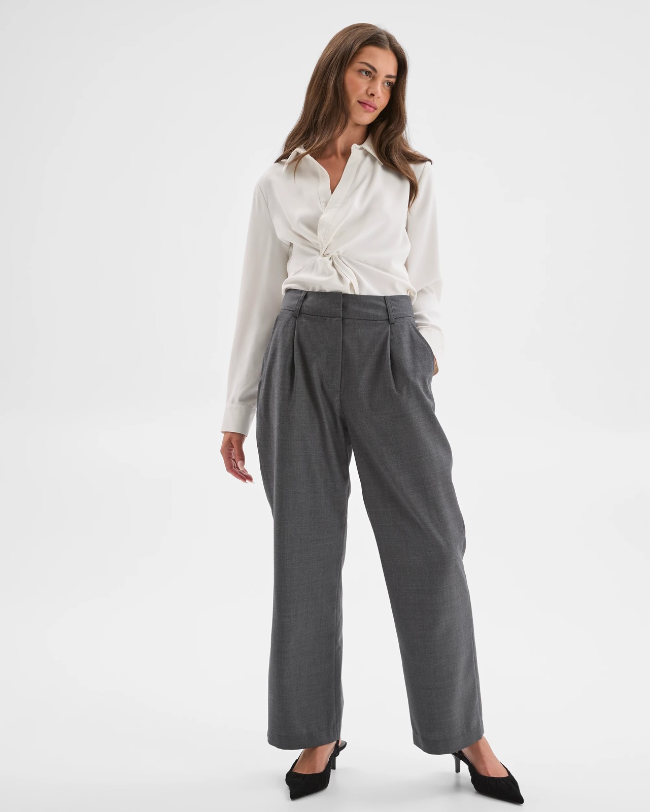 Petites Tailored Straight Leg Pants 4 of 6
