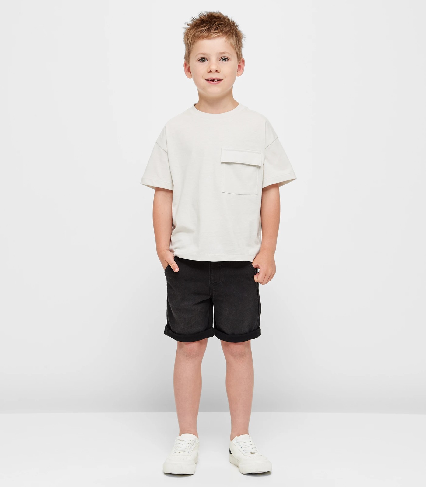 Oversized T-shirt 2 of 5