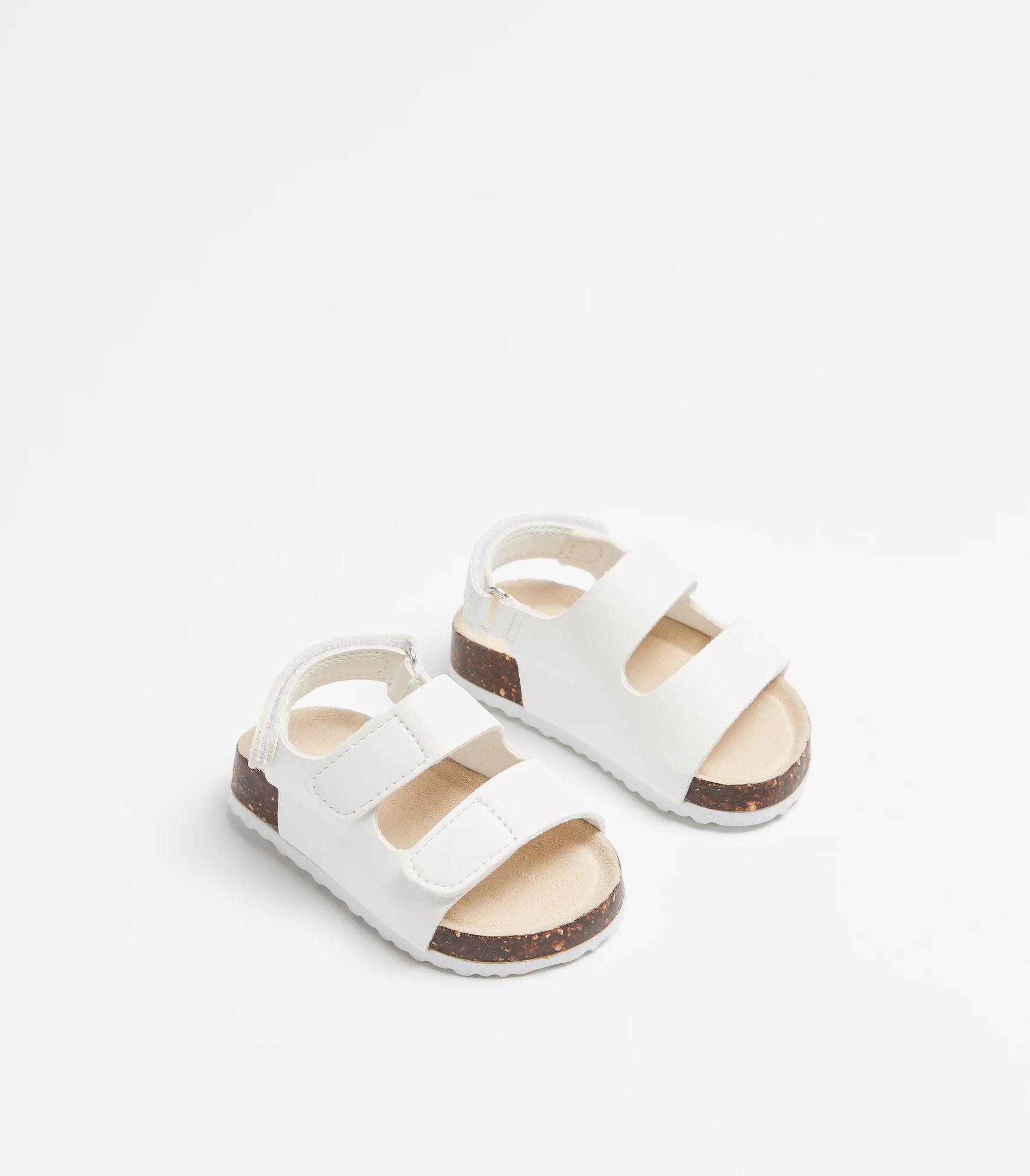 Baby girl white hot sale sandals size 3