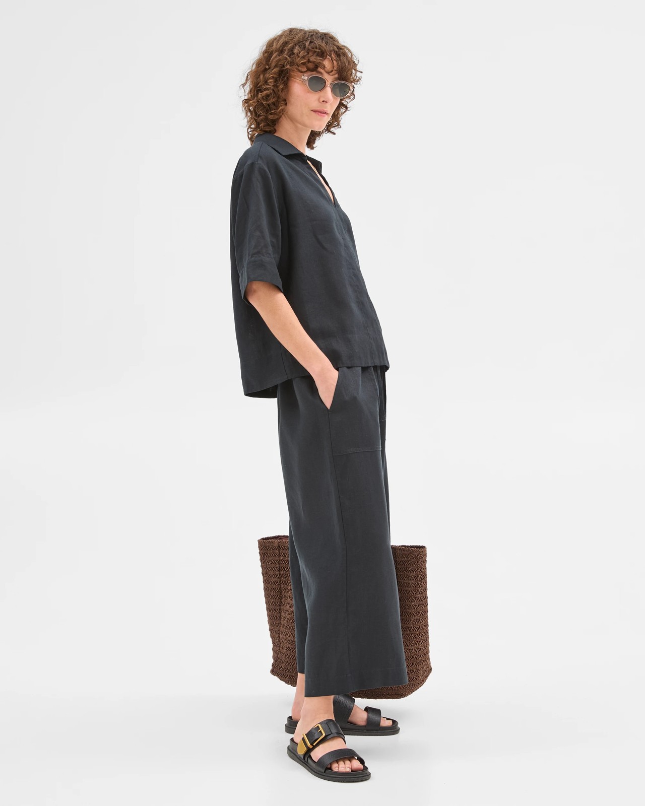 225_71639079_6+225T7163