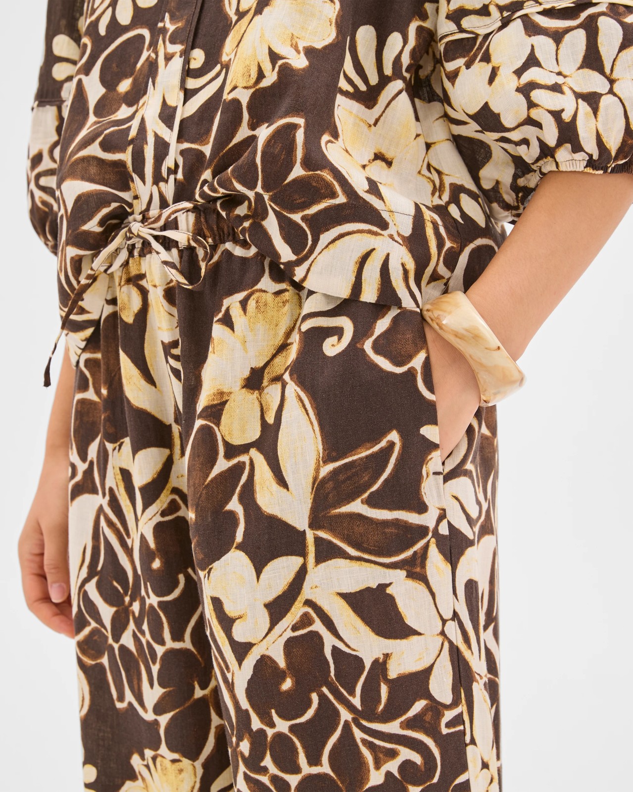 European Linen Wide Leg Pants - Scattered Floral 5 of 6