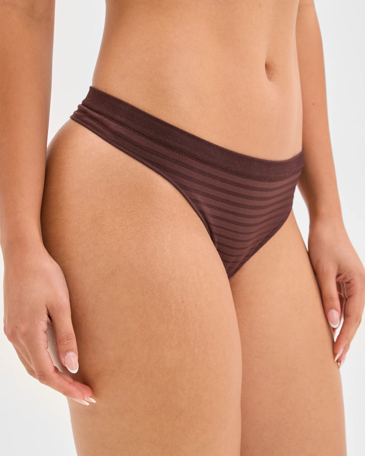 2 Pack Seamfree Matte and Shine G-String Briefs - Wine Truffle 3 of 3