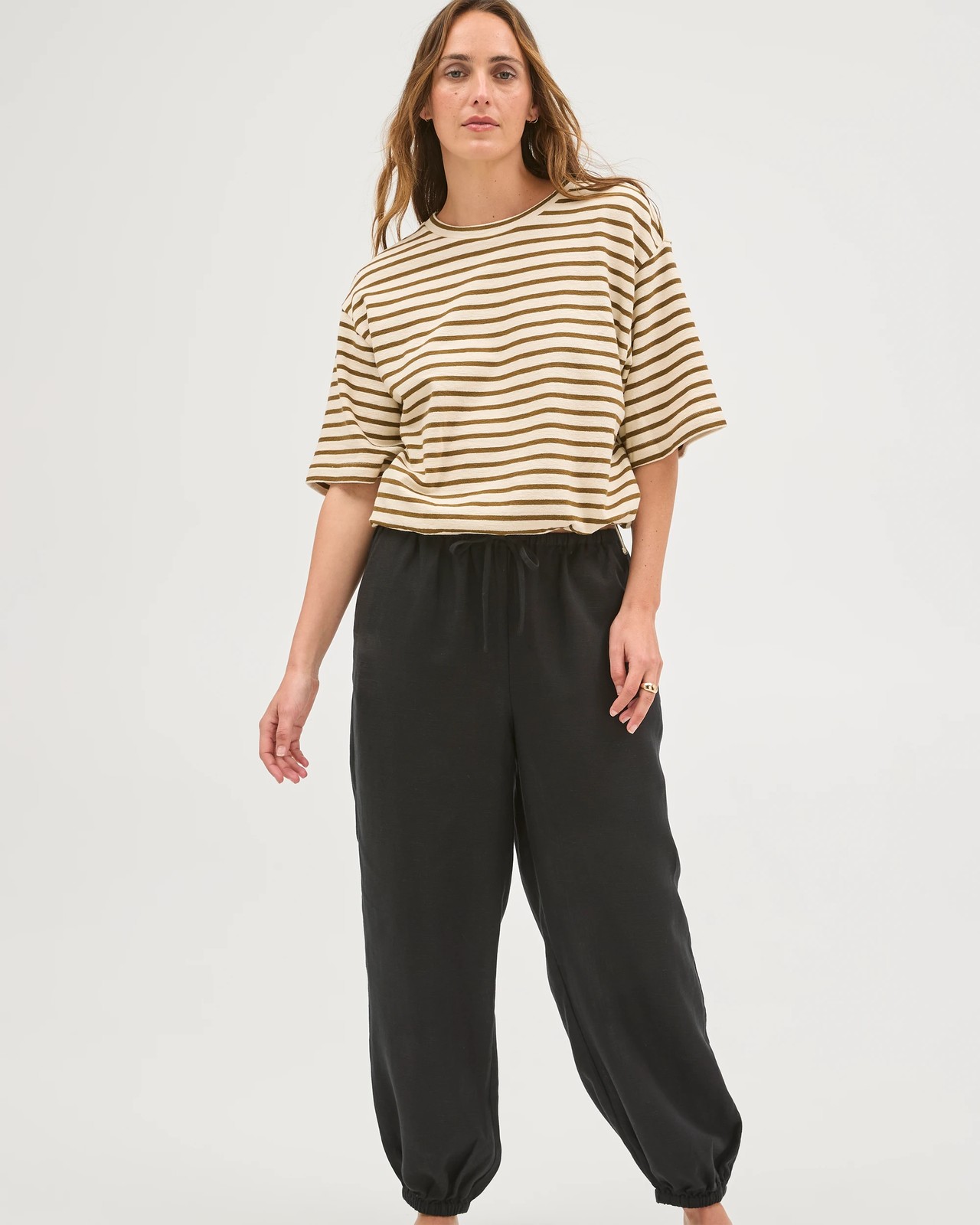 Relaxed Fit Jogger Pants  - Black 4 of 6