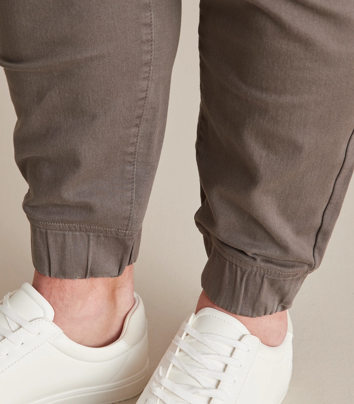 Man Plus Knit Jogger Pants