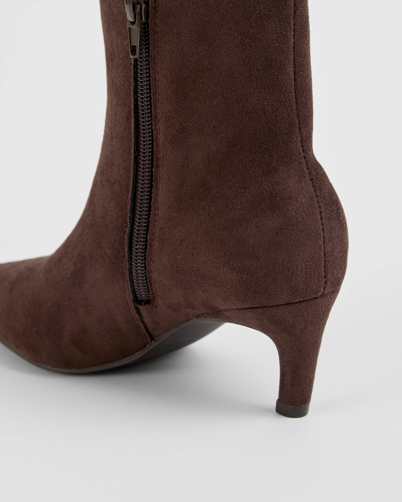 475_71873558_3+475T7187