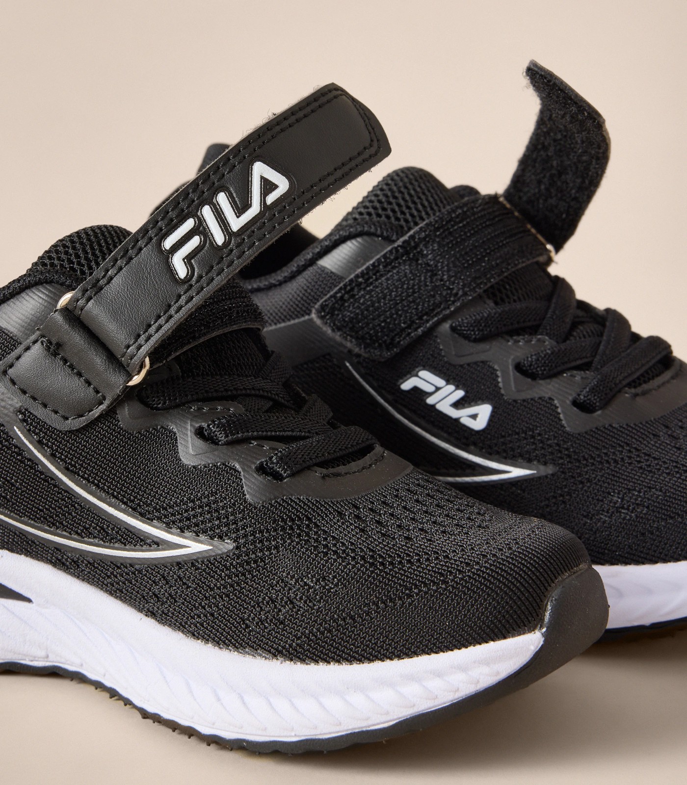 Fila shoes cheap kids black