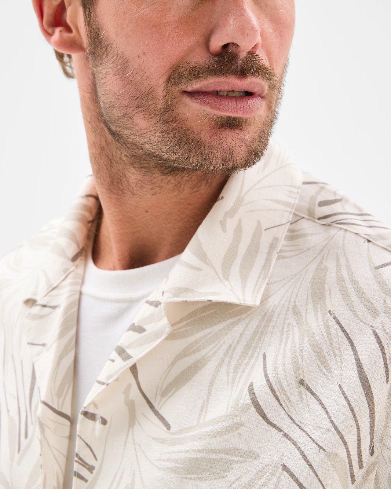 Preview Short Sleeve Resort Print Shirt 4 of 5