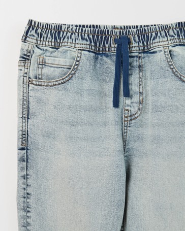 Elastic Waistband Straight Fit Denim Jeans