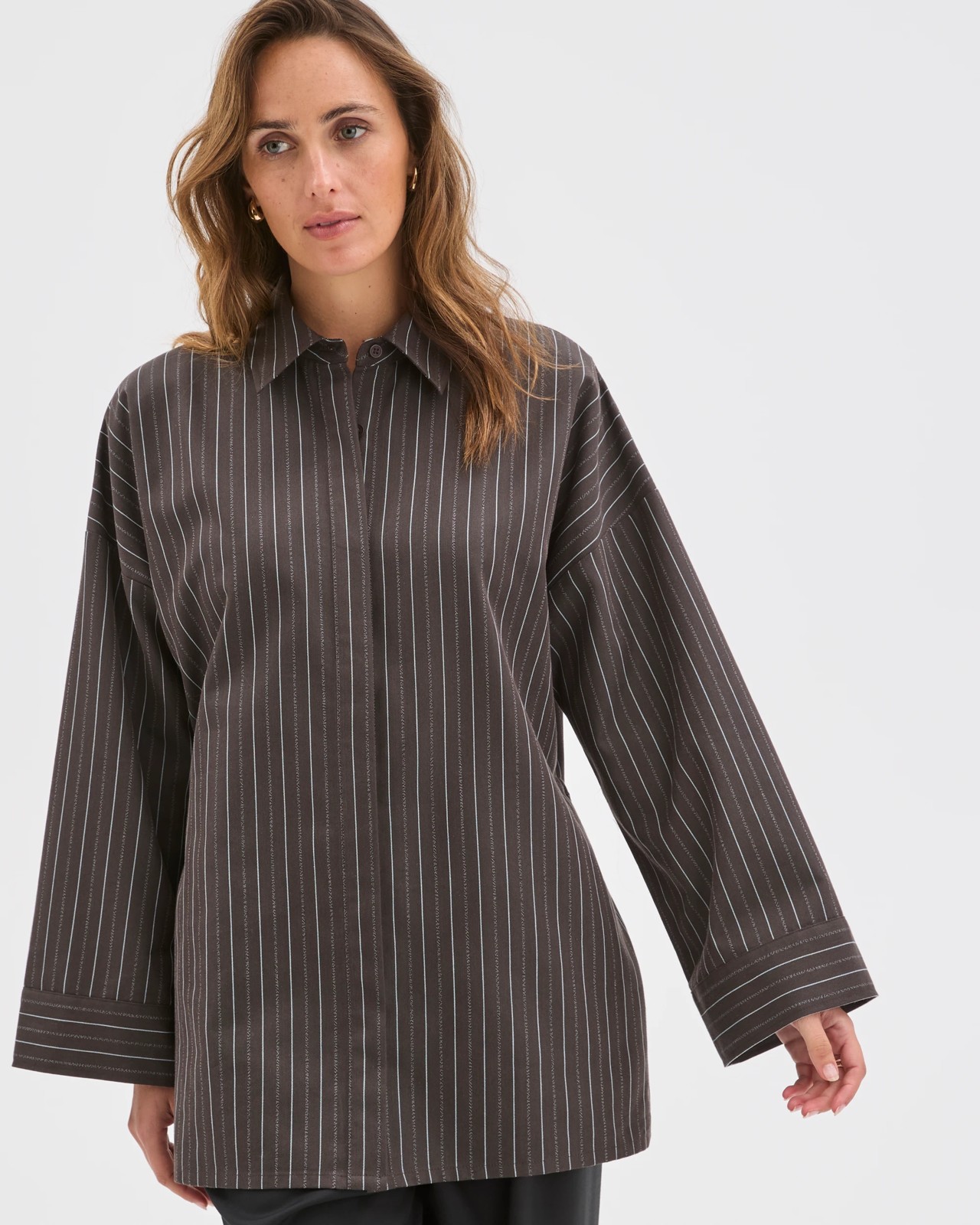 Preview Belt Detail Shirt 3 of 6