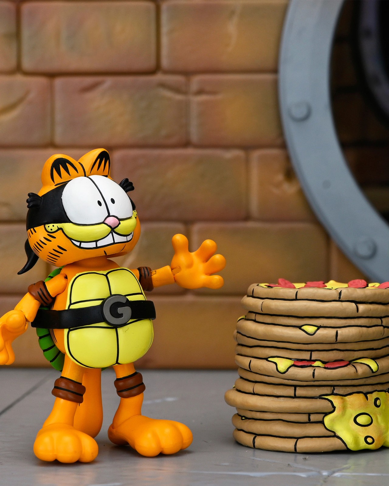 NECA TMNT x Garfield 7-Inch Action Figures 4 of 6