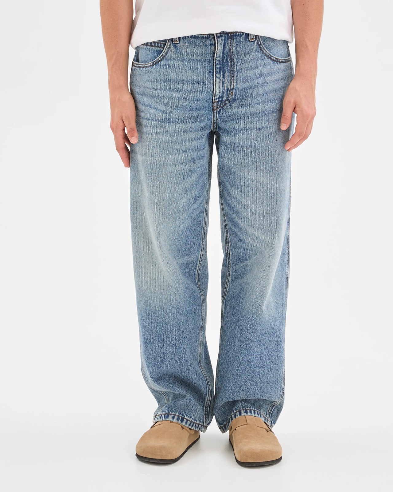 Commons Loose Fit Barrel Leg Denim Jeans 4 of 6