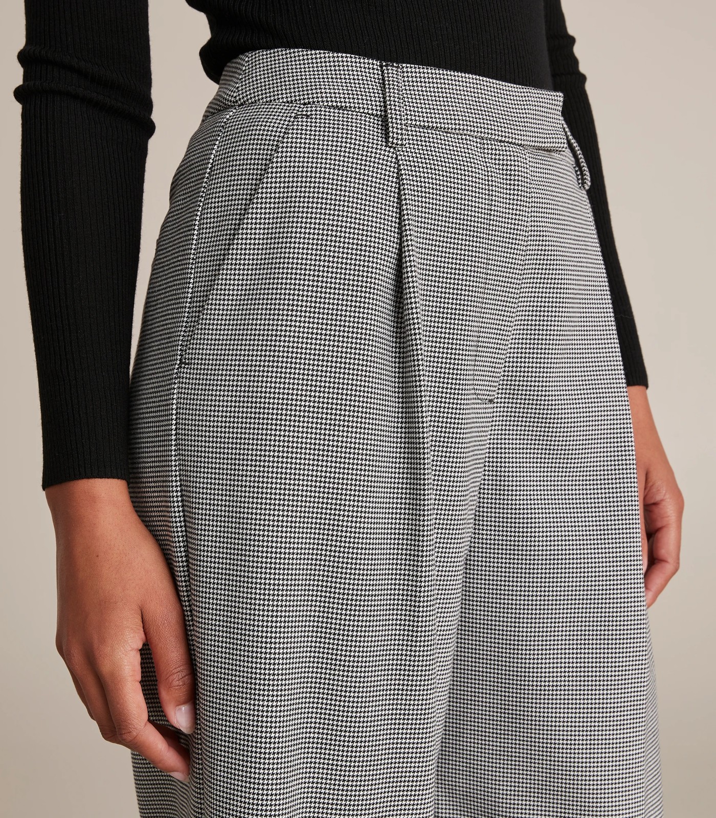 Preview Wide Leg Pants 3 of 6