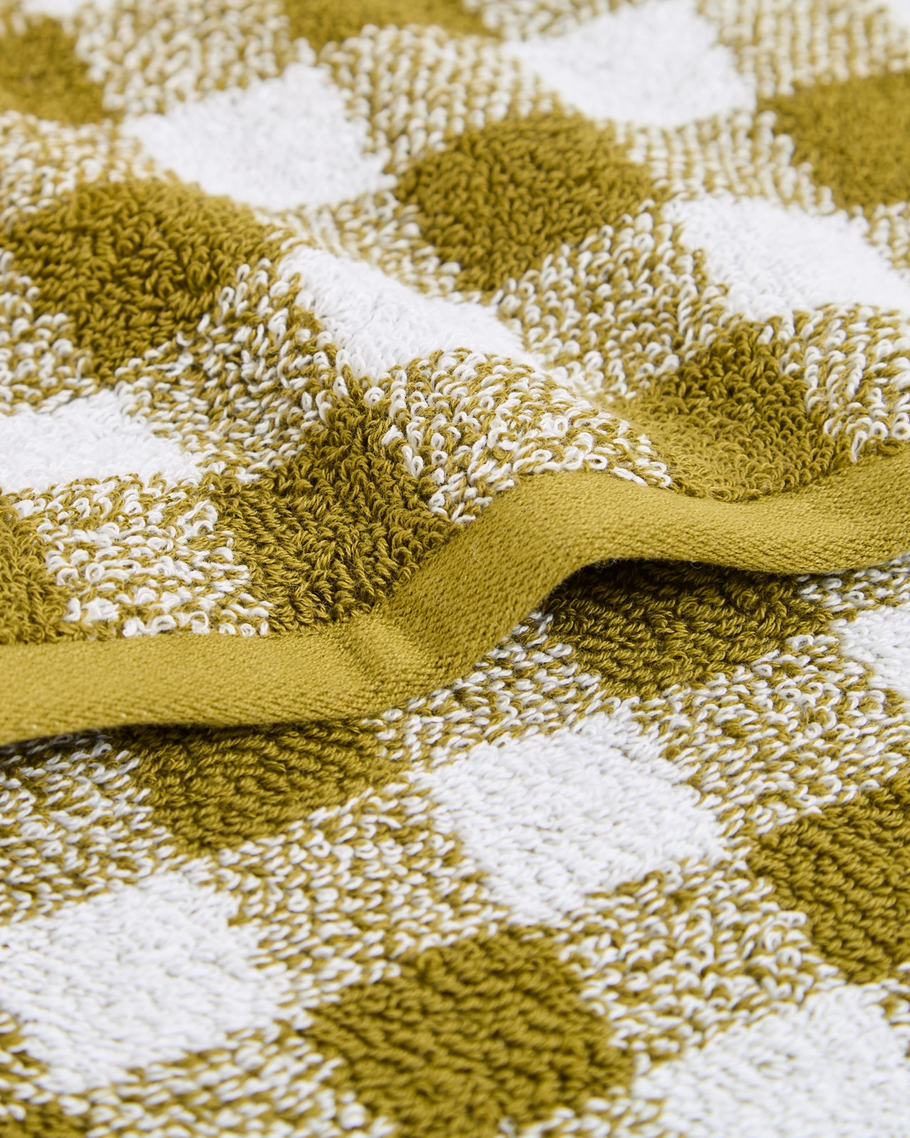Georgie Australian Cotton Gingham Bath Towel - Avocado 2 of 2