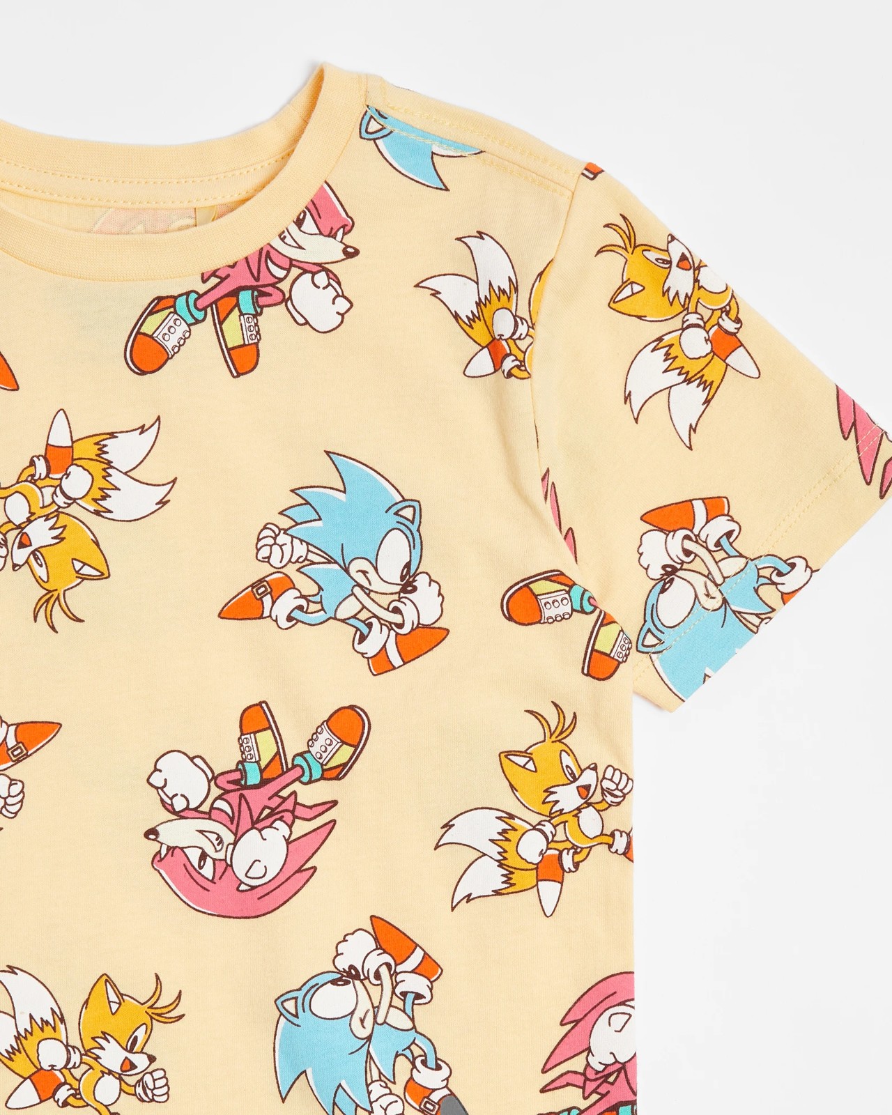 350_68525811_2+26DD6E