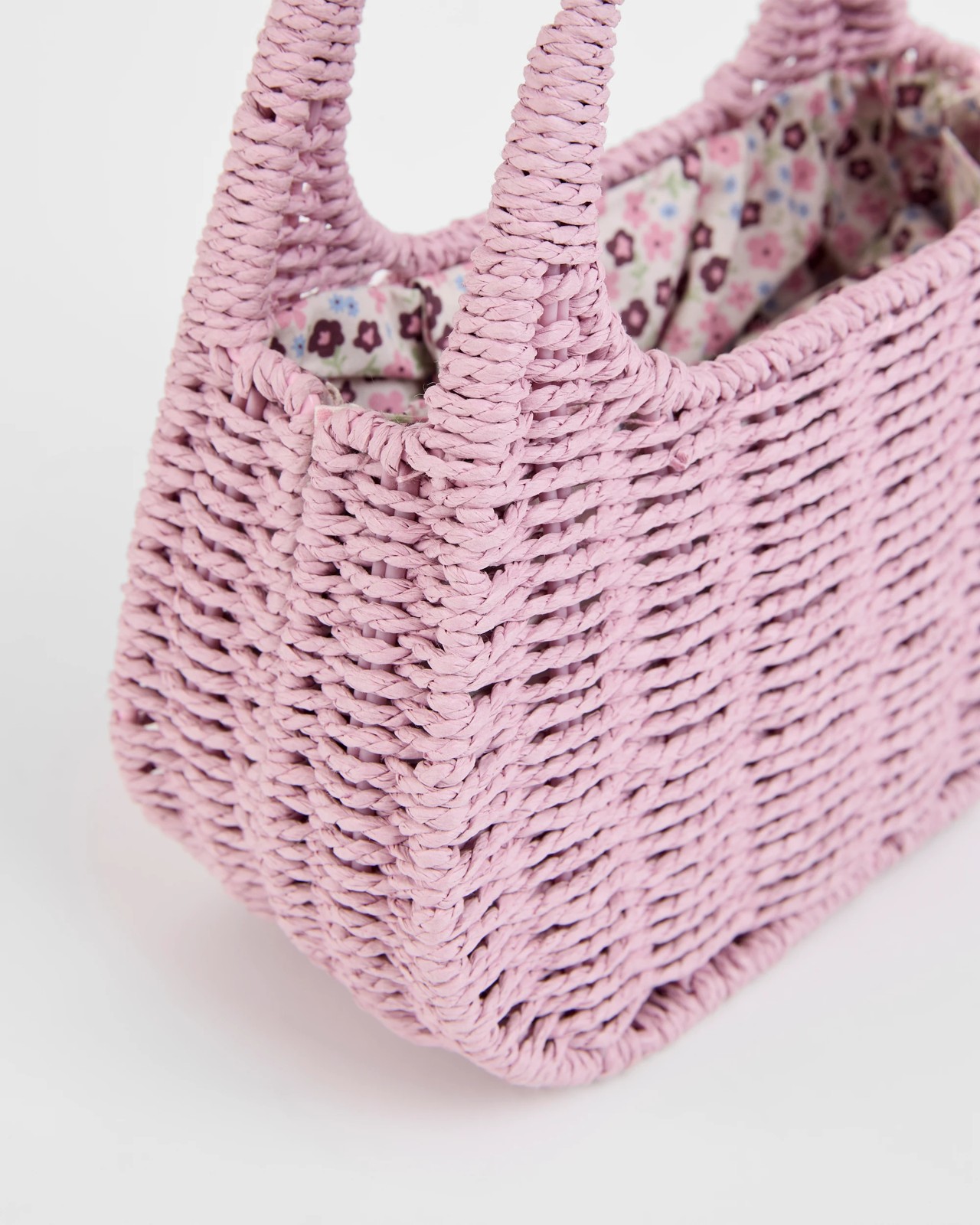 160_72242452_2+160T7224