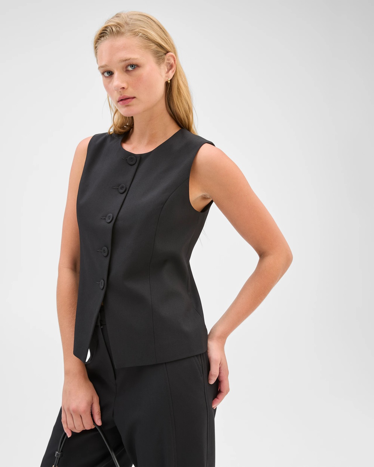 265_72093467_5+265T7209