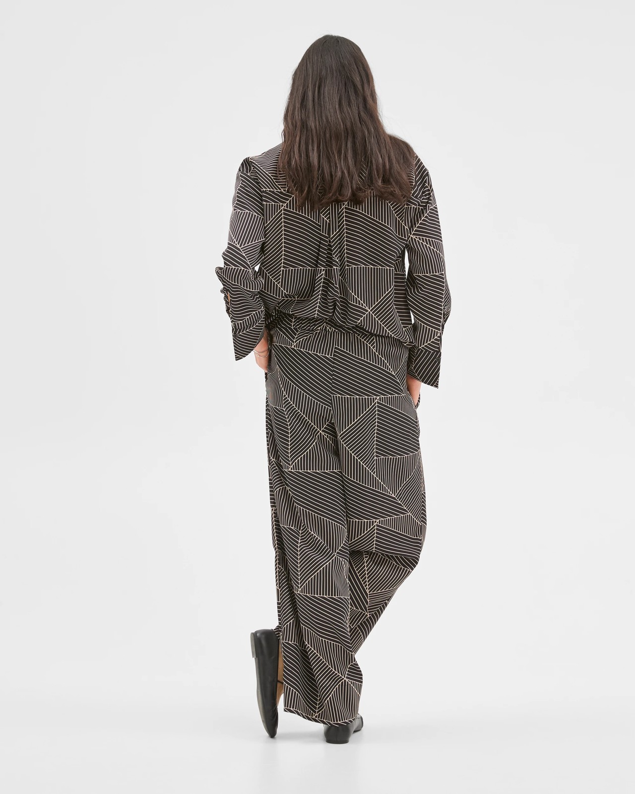 Preview Flat Front Wide Leg Pants - Black Spliced Geo 6 of 6