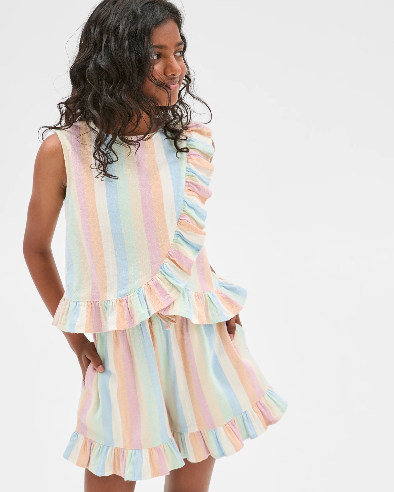 320_71835532_3+320T7183