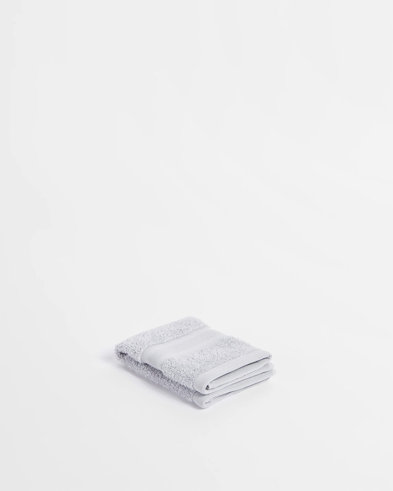 590_71696058_2+590T7169