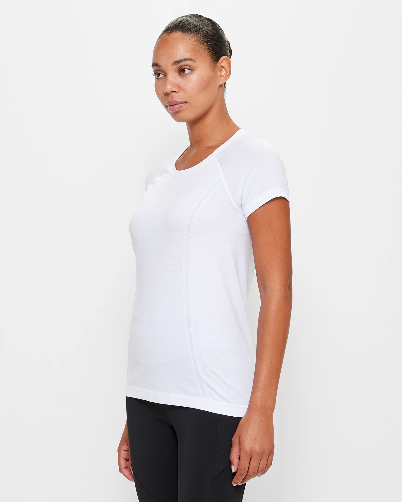 230_69029813_3+27E7D3