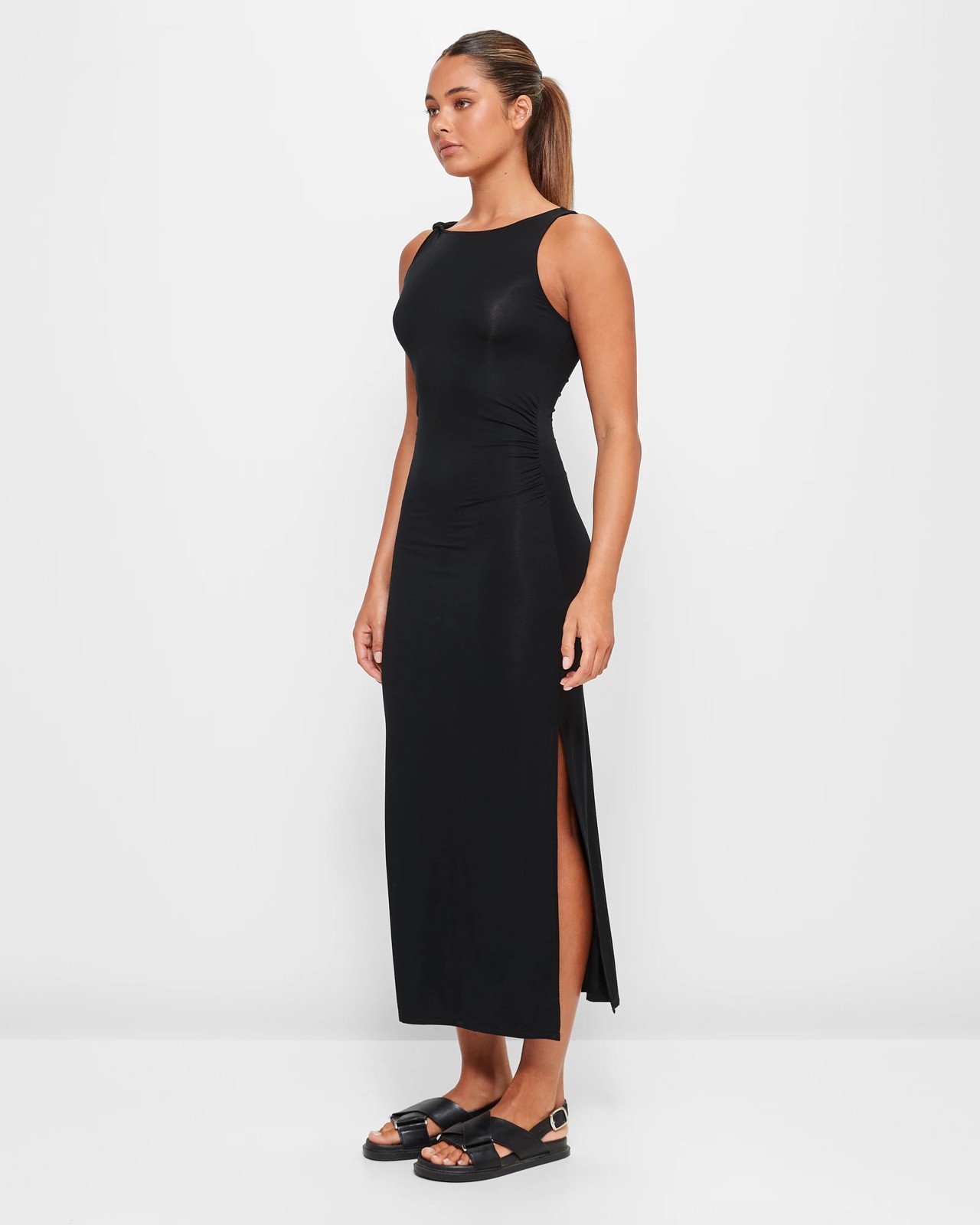 Soft and Smooth Seamless Midi Dress (Black)- FINAL SALE – Lilly's