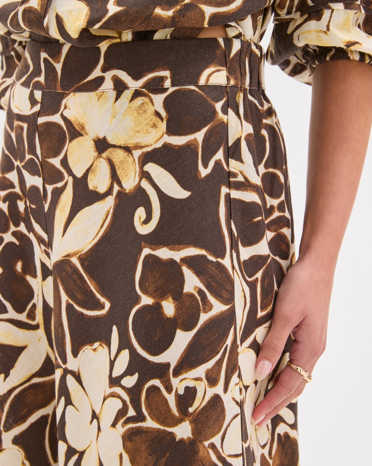 Petites European Linen Seam Detail Midi Skirt - Floral Print 5 of 6